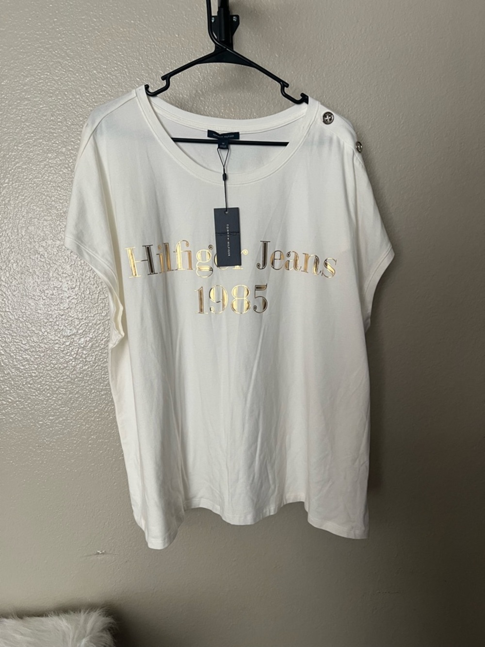 Tommy Hilfiger White Short Sleeve Tee with Metallic Gold Logo
